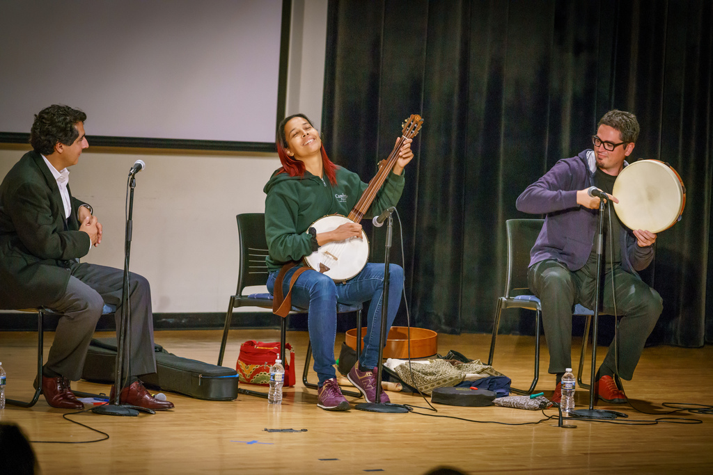 Featured Image for UNCG alumna Rhiannon Giddens wins Grammy